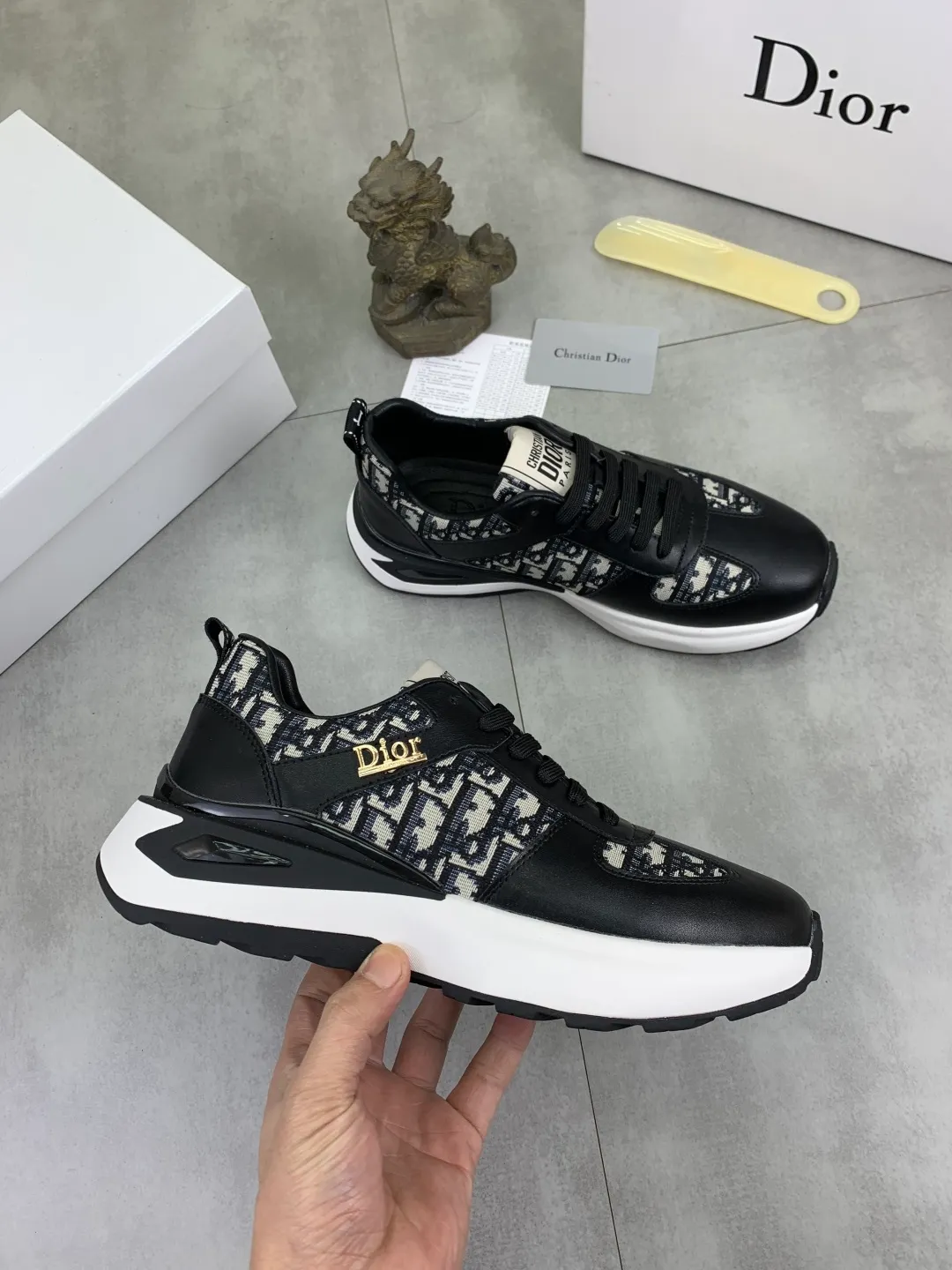 Men's Men's Shoes💰P440💰[New Style]🆘[Dior] Dior original lace-up low-top men's shoes Classic casual shoes 🔥This model is the official classic model with high quality and made by famous original designers. It is made of high-quality cowhide with original materials➕Comfortable and breathable mesh lining➕Pigskin insole. The perfect last shape and generous and fashionable design have attracted many consumers. Suitable for drivers to drive🚗What you want is the highest quality in the market. Color: 2️⃣Code number: 38--44